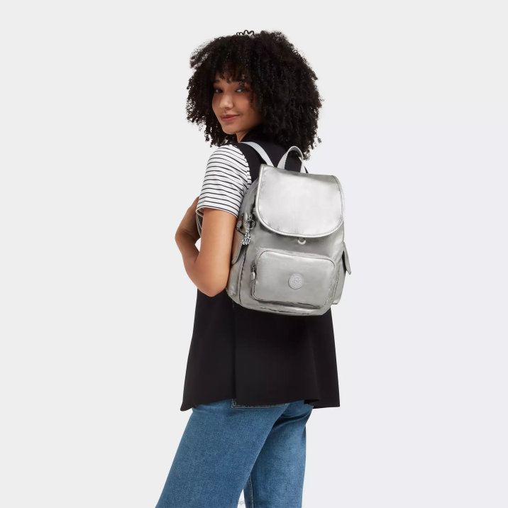 mochila city pack metalizada pequeña Kipling metálico brillante mujer 884V380 mochilas pequeñas